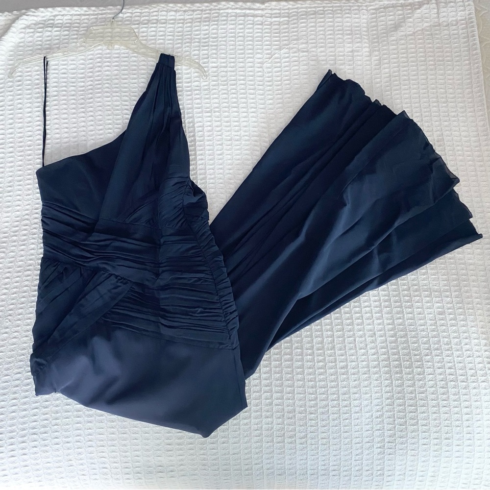 Nicole Miller navy blue one shoulder silk chiffon gown size 6
